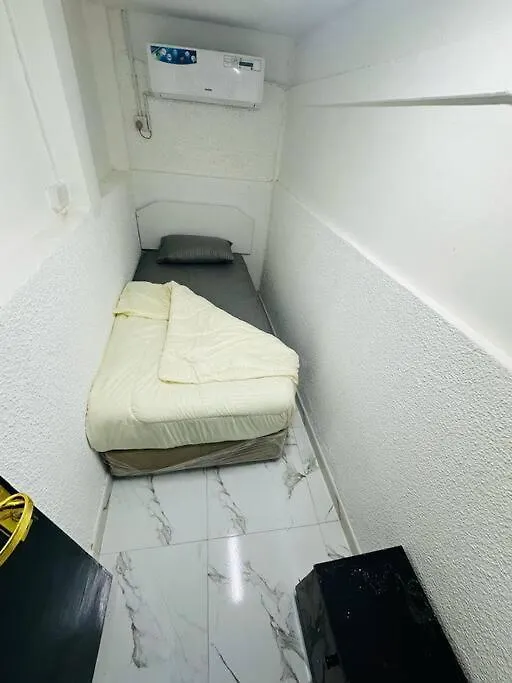 Private Entrance 2 Bedroom Apartment Fully Furnished Абу-Даби 0*,  ОАЭ
